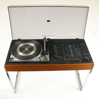 Mid-century stereo with radio & turntable Wega 3210 (1)