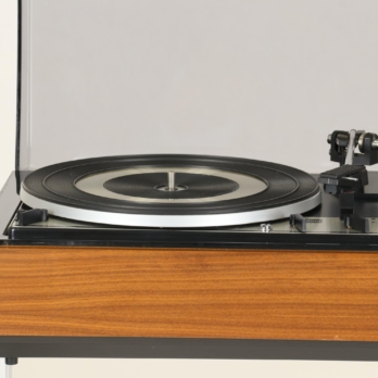 Mid-century stereo with radio & turntable Wega 3210 (6)