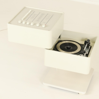 space age stereo by Panton collectors item Wega 3300 white version (7)