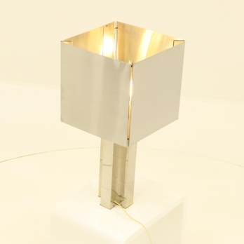 Table lamp with square inox lampshade (7)