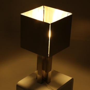 Table lamp with square inox lampshade (8)